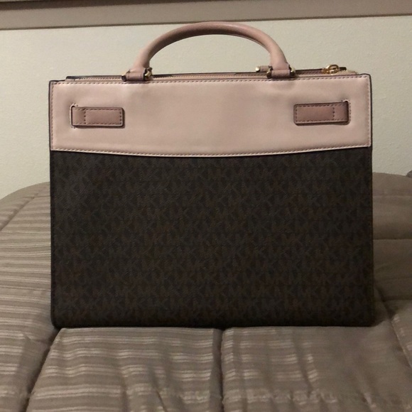 Michael Kors purse - Picture 3 of 4